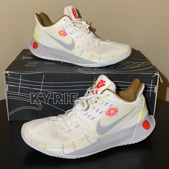 nike kyrie sandy cheeks